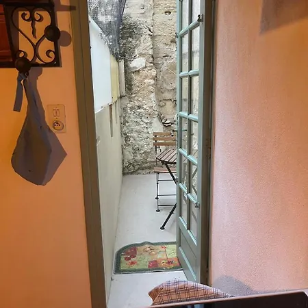 بيت خشبي A Louer Dans Maison Au Centre Uzès