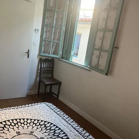 Lodge à Louer Dans Maison Au Centre *